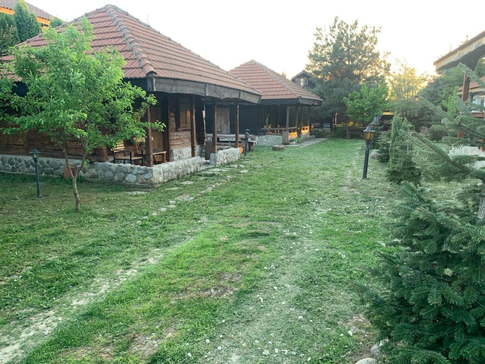 Satul Traditional Runcu  Dış mekan fotoğraf