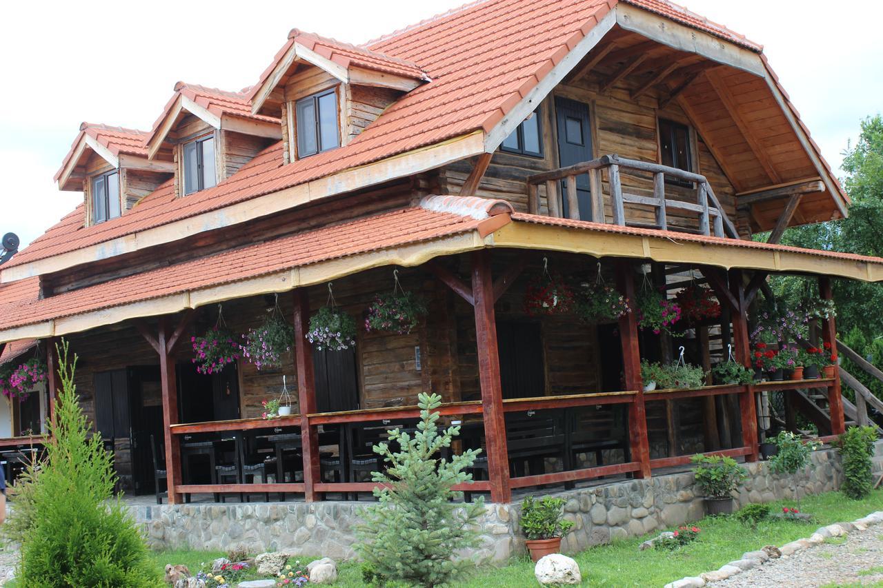 Satul Traditional Runcu  Dış mekan fotoğraf
